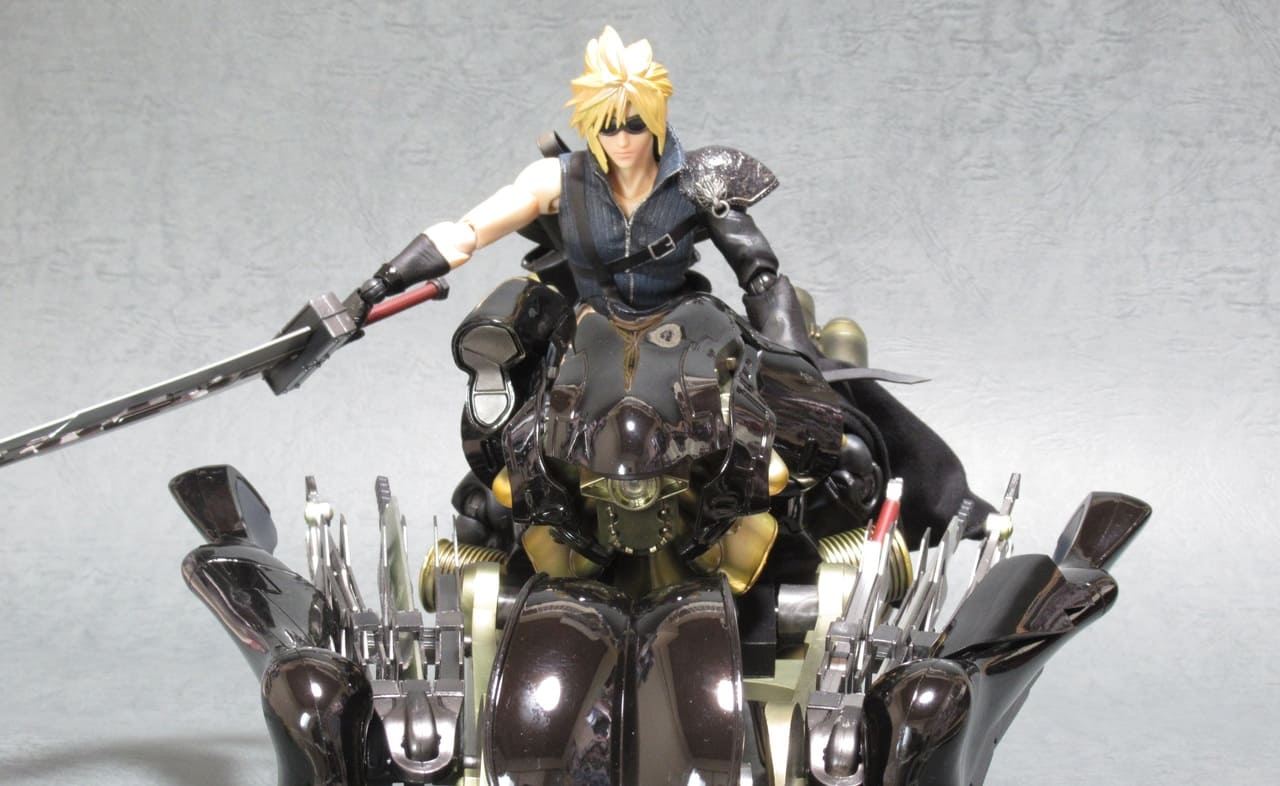 PLAY ARTS 改 クラウド・ストライフ&フェンリル FINAL FANTASY．Ⅶ