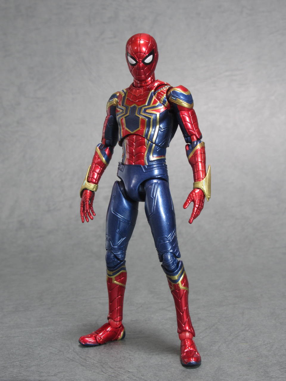 Mafex アイアン・スパイダーマン (エンドゲームVer.)-