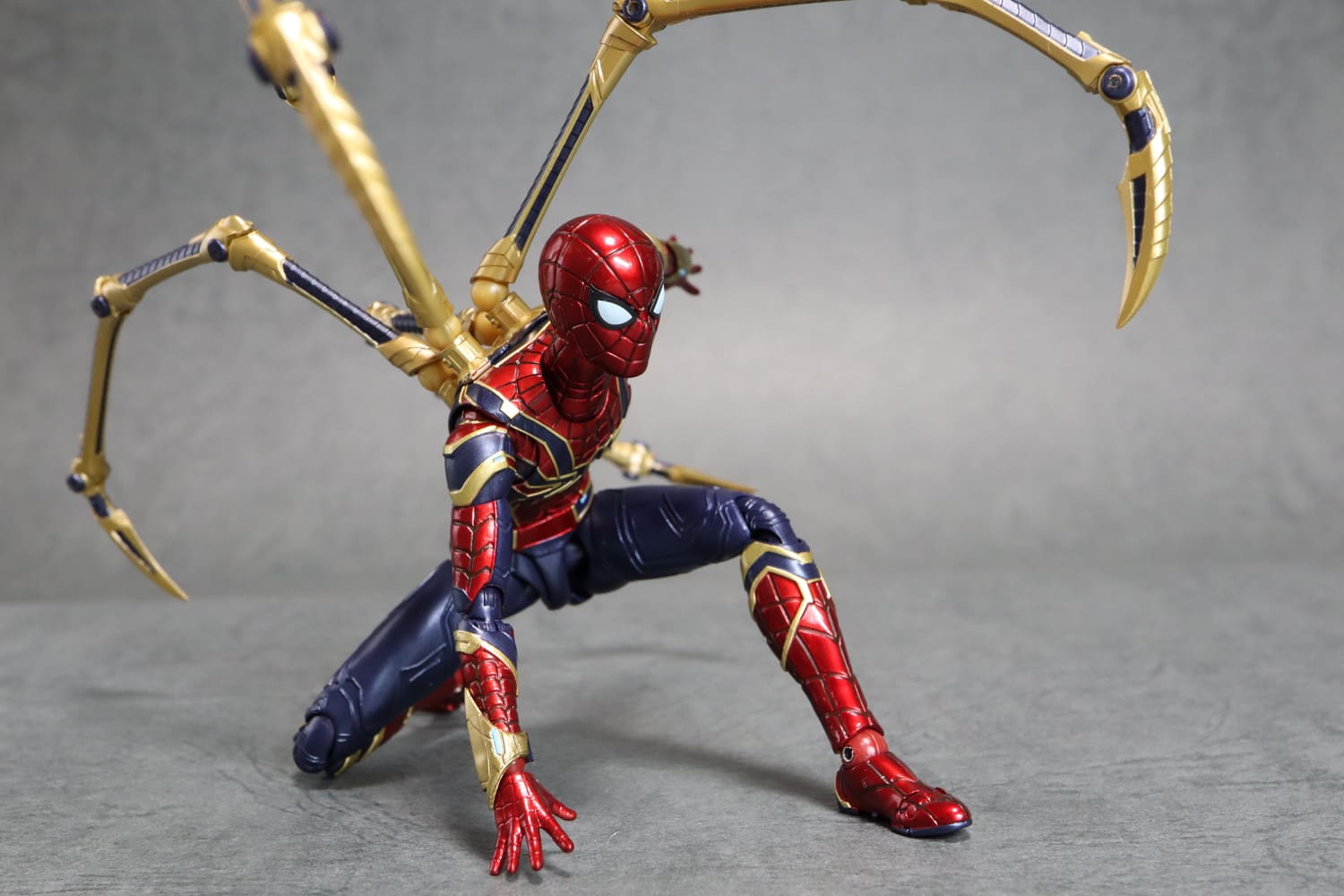 店舗良いS.H.Figuarts(フィギュアーツ) アイアン・スパイダー -FINAL BATTLE EDITION- アベンジャーズ/エンドゲーム フィギュア バンダイスピリッツ スパイダーマン