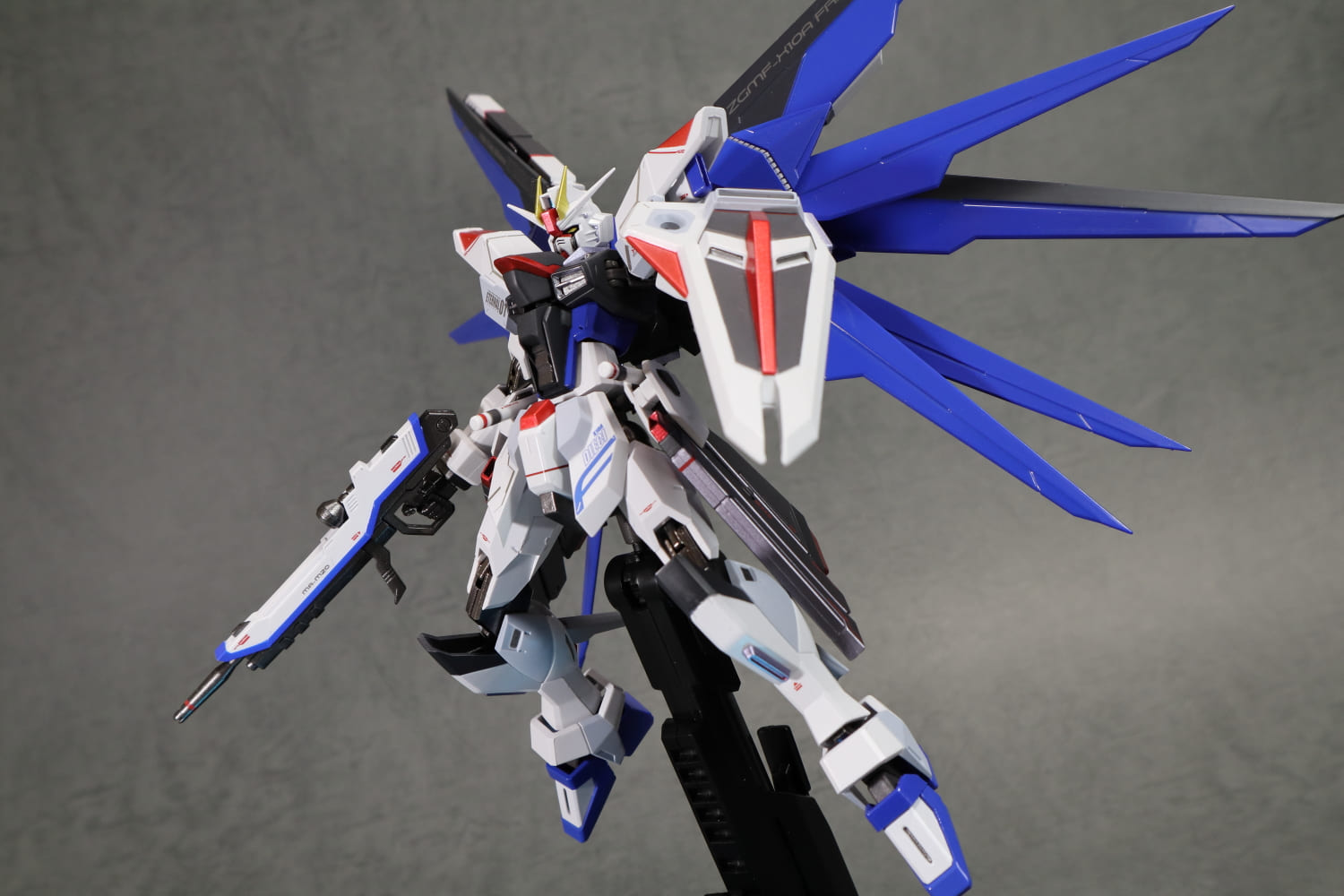 新品未開封 METAL ROBOT魂 ＜SIDE MS＞ フリーダムガンダム